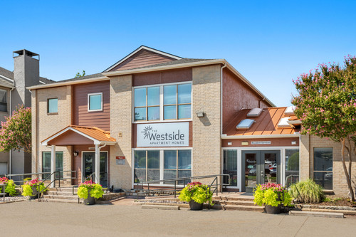 C242440 Westside Exterior3 04.jpg