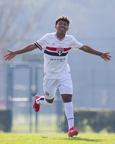 São Paulo Sub-15 mantém invencibilidade com goleada no Campeonato Paulista