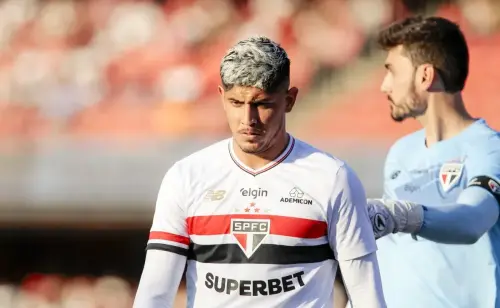 Reforço silencioso no São Paulo? Zagueiro negocia renovação até 2028 nos bastidores! 
