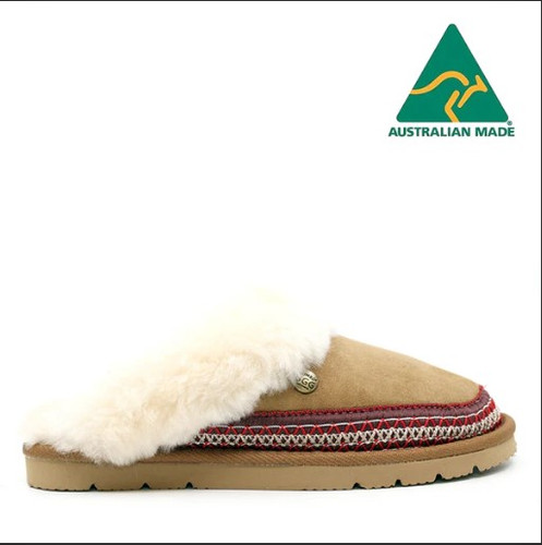 Stay Warm & Stylish with Women’s UGG Boots Australia 🇦🇺🧤.jpg