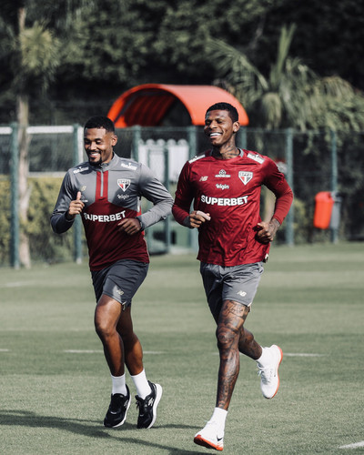 São Paulo finaliza preparação com treino intenso neste sábado