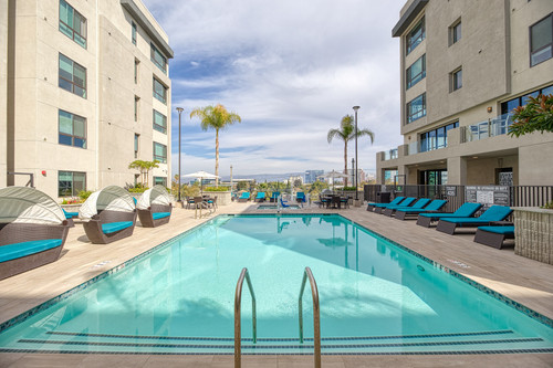 Exterior A3A9125.jpg