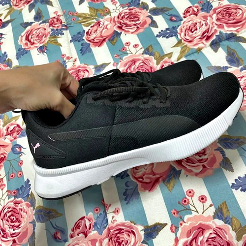 Flyer Runner Mesh.jpg