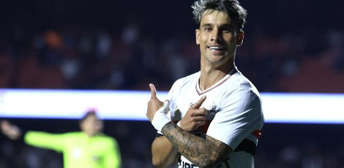 Ferreirinha brilha sob comando de Crespo e se destaca no São Paulo