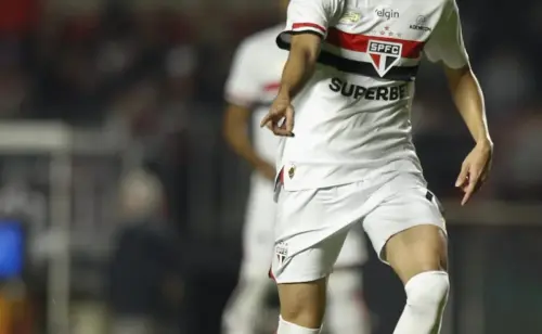 Rodriguinho surpreende nos bastidores e vira arma secreta de Crespo no São Paulo