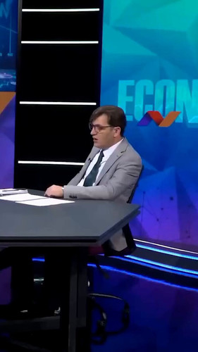 BkM9bsdZbyvUl9vF.jpg
