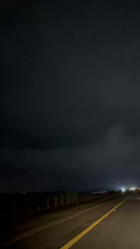 dCEDlqAGLumvHm Z.jpg