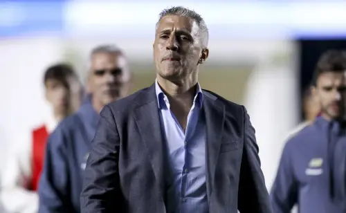 Pressão sobre Jandrei aumenta após eliminação do São Paulo na Copa do Brasil
