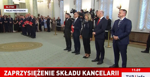 PmY8iZb8M4i2I fA.jpg