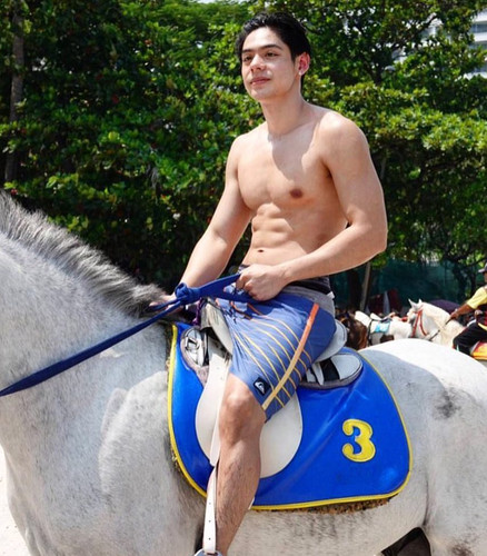 hothunk thailand 43690817 582855465484873 7278701185568079872 n.jpg