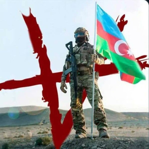 GNzXgl2XgAAA9Vf.jpg