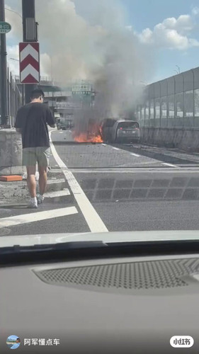 jQG2TPs B0JqmHNV.jpg