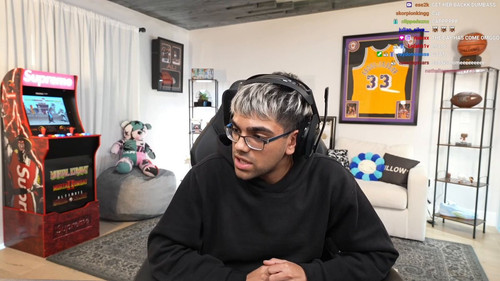 m0PeZc3Duk7TDfXA.jpg