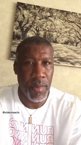 DixU 4noEhg YIta.jpg