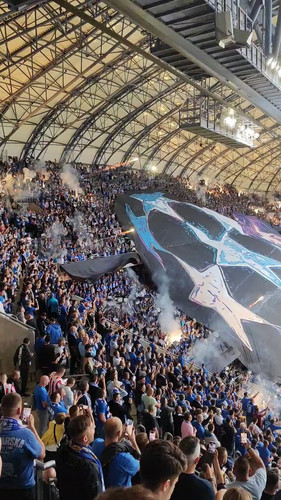 xJEb0O 9UJZx oTE.jpg