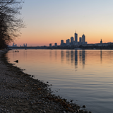 prompt image 6 1152x1152