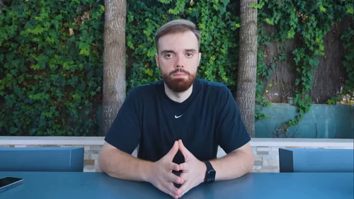 LdRMyoOwde49vBLM.jpg