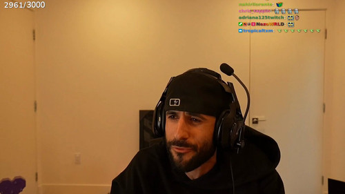 0H5p5EDXQpY5rEIt.jpg