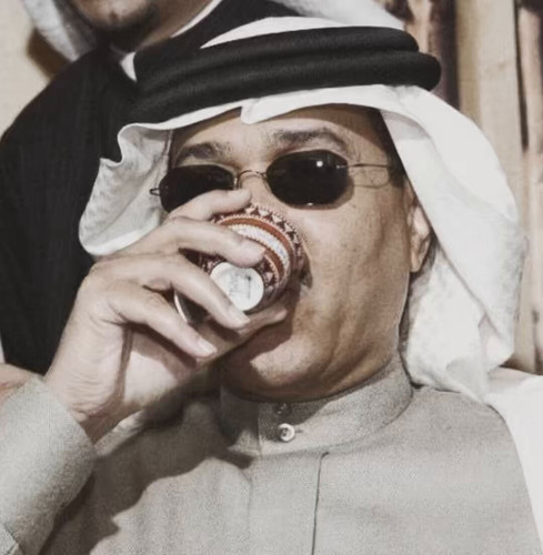 zCaq7iZIqWcxhPHf.jpg