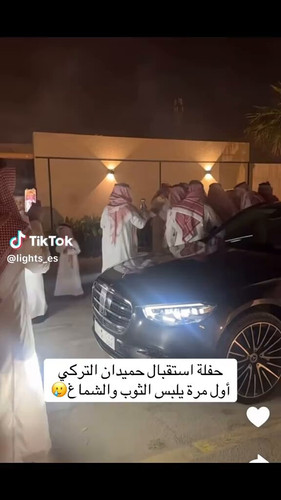 MKZgkT2W1UJ4UNxW.jpg