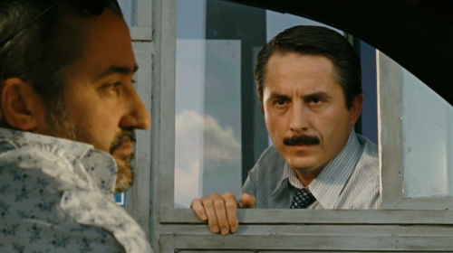 Gise.Memuru.2010.Yerli.1080p.iTunes.WEB DL.H264.AC3.5.1 HdT.mkv 003001273.png