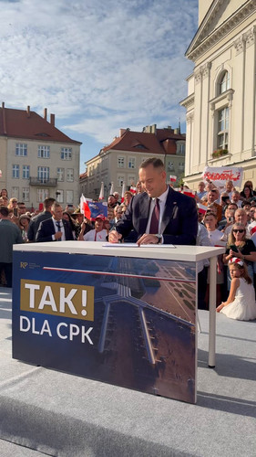 3hs LlkaPYktb98F.jpg