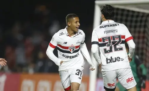São Paulo avança em empréstimo de Henrique Carmo ao PSV com opção de compra