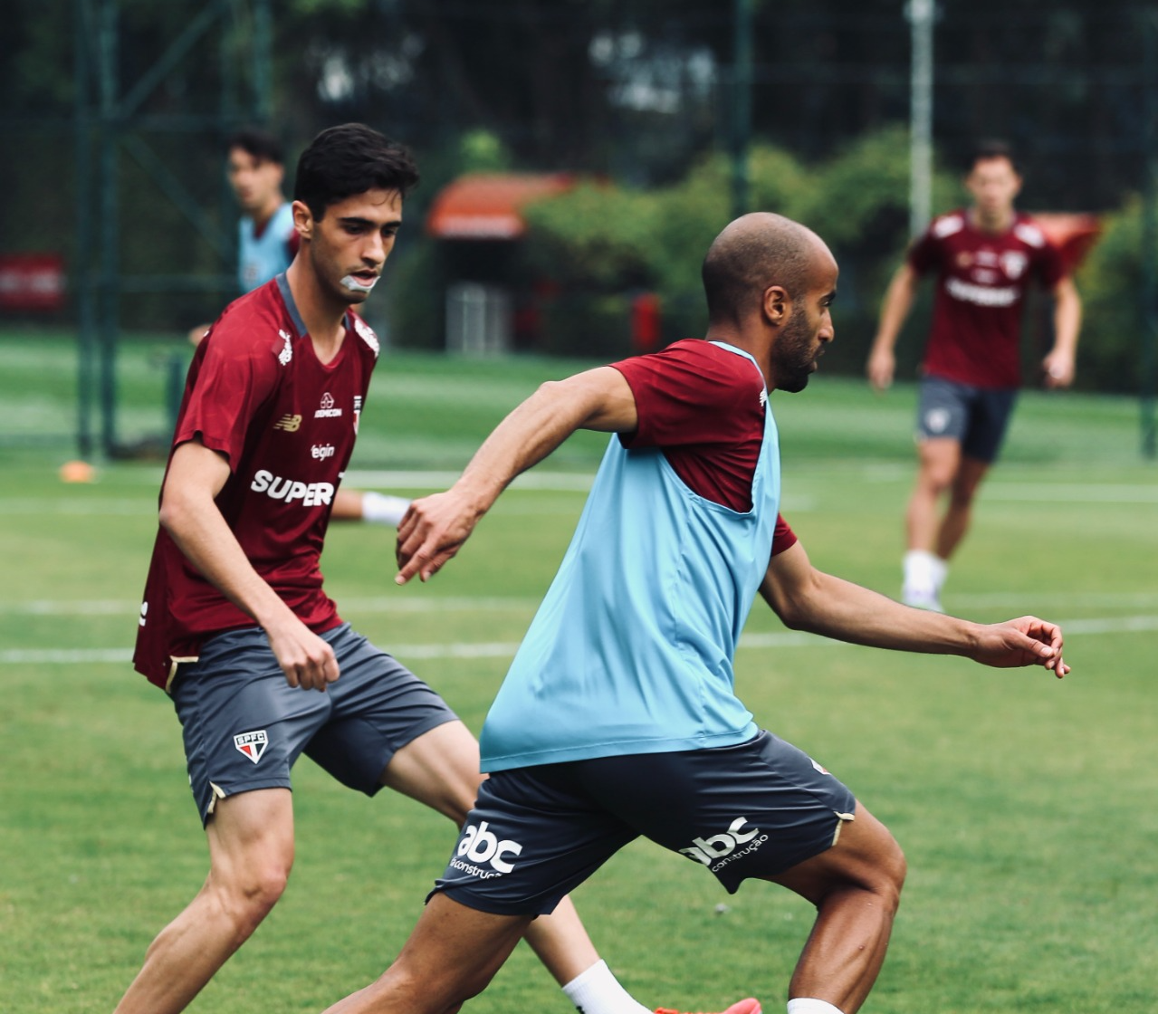 São Paulo finaliza treinamento com Lucas antes do confronto contra o Vitória