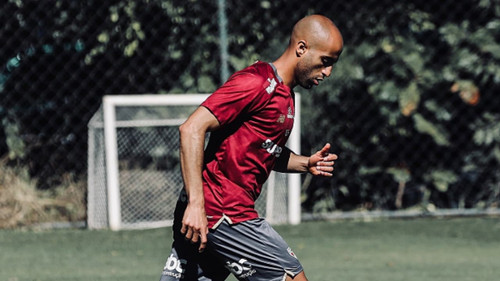 São Paulo tem chances de contar com Lucas Moura contra o Vitória