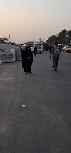 AZ GkLdgnaY 1rMO.jpg