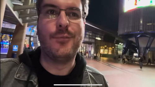  jzJEawSPCdUeoLZ.jpg