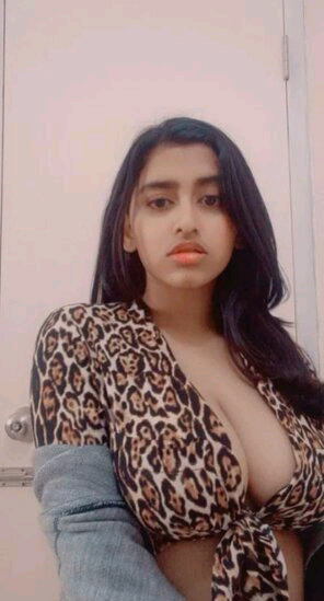 البوم خليجي ساحر لبنوته سعودية جميلة وجسمها اجمل