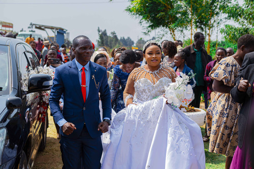 745A6932Hombe pHOTO.jpg