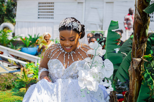 745A6944Hombe pHOTO.jpg