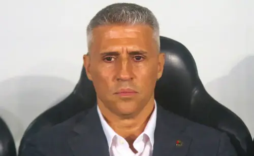 Crespo e São Paulo em meio a críticas após empate com Atlético Nacional