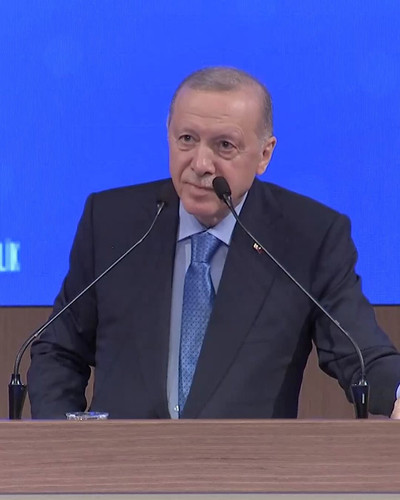 9aWub2uZl0pRYn A.jpg