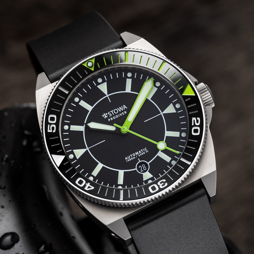 PRO05 40 Prodriver Black Green 02