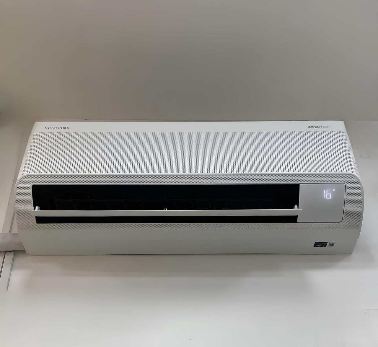 Ar Condicionado Split Inverter Samsung WindFree AI 12000 BTUs Frio 220V AR12DYFAAWKXAZ AR12DYFAAWKNAZ