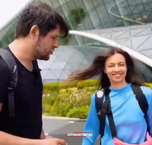 UOHsAcCBlbI0q Aa.jpg