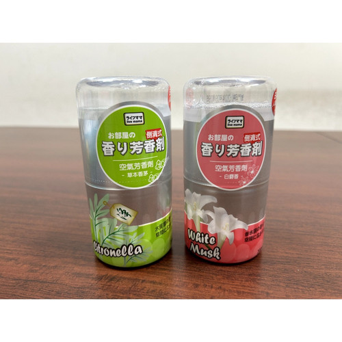 IMG 6599 WH 1000x1000px.jpg