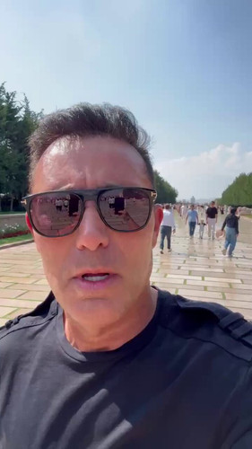 XoFRowG Yw 5Keb2.jpg