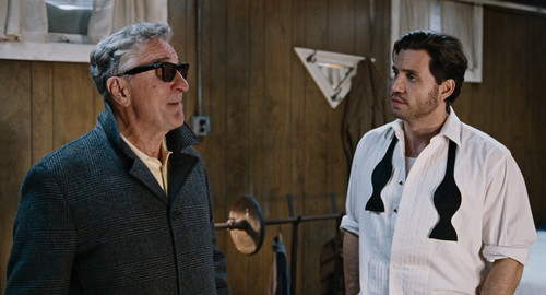 Joy.2015.1080p.BluRay.CZ SK.EN.x265.HEVC My.mkv snapshot 00.10.36 [2025.07.20 13.04.39]