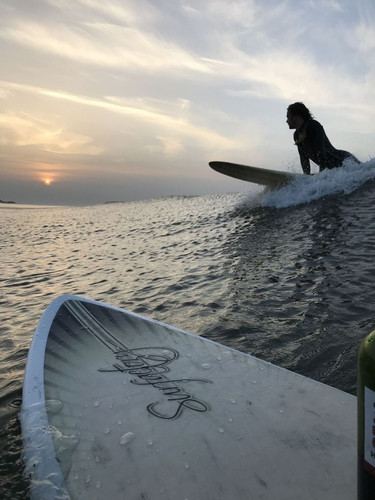 Surfing.jpg