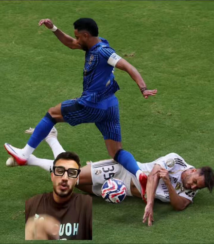 EiNriaOAMi Kzdk6.jpg