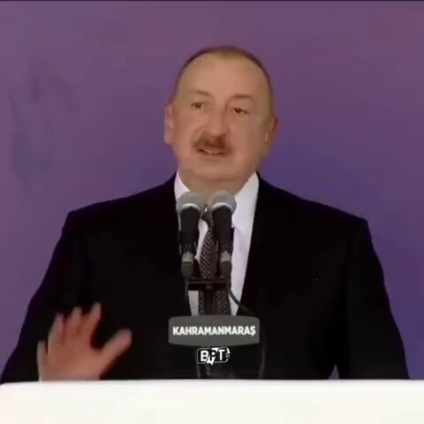 NOa SOoH4boqpNYY.jpg