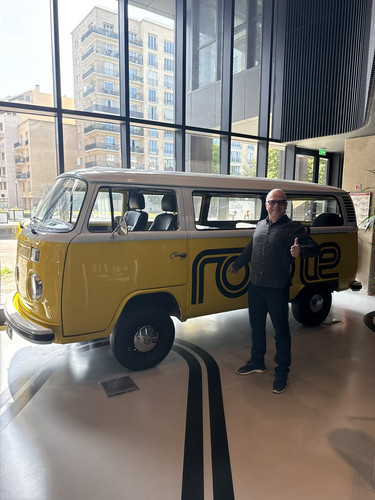 Gts0da bkAAAy8Z?format=jpg.jpg