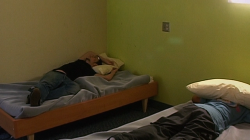 Manic.2001.720p.HULU.WEBRip.AAC2.0.H.264 BTW.mkv 001334243.png