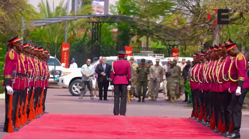 Tv QYKWVp7y21G4o.jpg