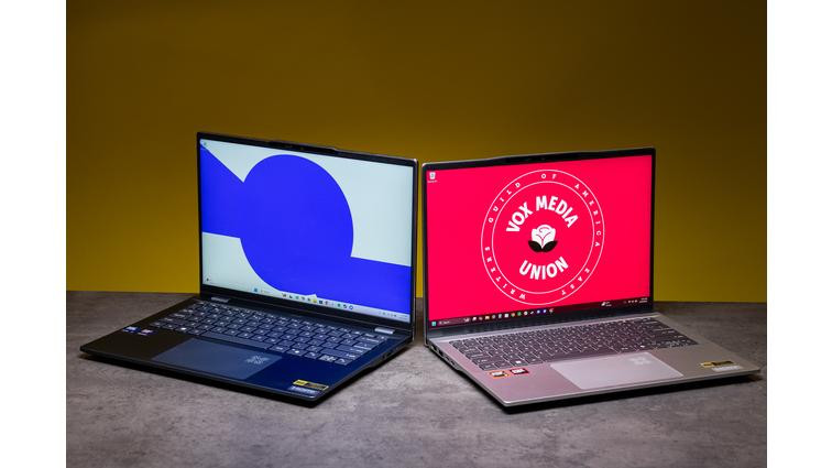 None The Intel version of the Swift 14 AI (left) comes in a dark blue, while the AMD (right) gets a standard silver.