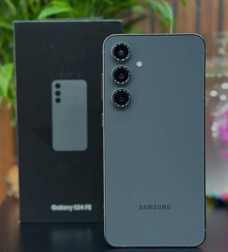 Galaxy S24 FE.jpg